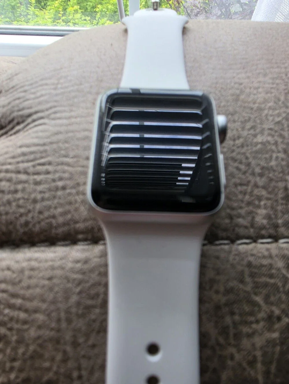 Apple Watch. Series 3. 38mm. Comes With 20 Bands.